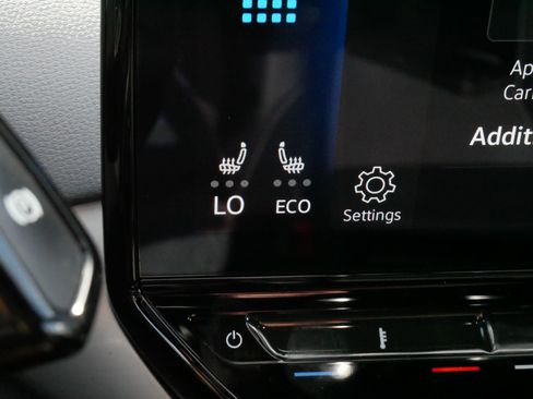Used 2023 Volkswagen ID.4 Pro S Plus AWD/4WD image 27