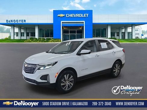 Used 2024 Chevrolet Equinox LT w/ LPO, Floor Liner Package image 1