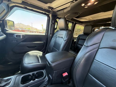 Used 2020 Jeep Wrangler Unlimited Sahara AWD/4WD image 12