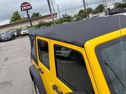 Used 2009 Jeep Wrangler Unlimited X RWD image 42