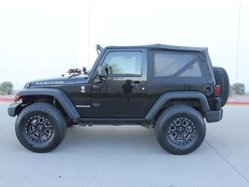 Used 2012 Jeep Wrangler Rubicon w/ PWR Convenience Group AWD/4WD image 7