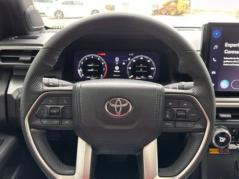 Used 2024 Toyota Tacoma TRD Off-Road w/ TRD Off Road Premium Package AWD/4WD image 31