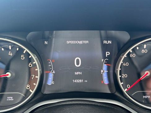 Used 2018 Jeep Compass Latitude w/ Popular Equipment Group AWD/4WD image 15