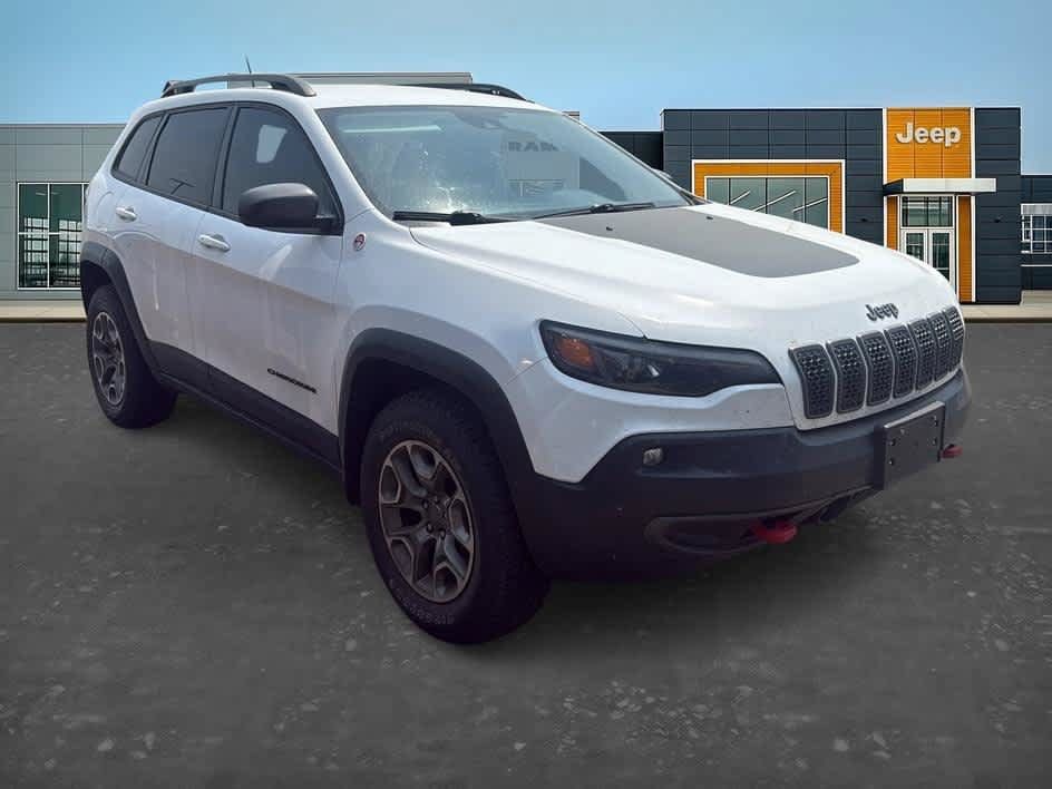 Used 2021 Jeep Cherokee Trailhawk w/ Trailer Tow Group AWD/4WD image 1