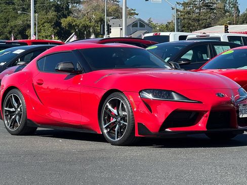 Used 2021 Toyota Supra Premium w/ Driver Assist Package RWD image 2