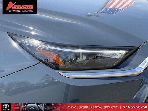 Certified 2024 Toyota Grand Highlander AWD image 12