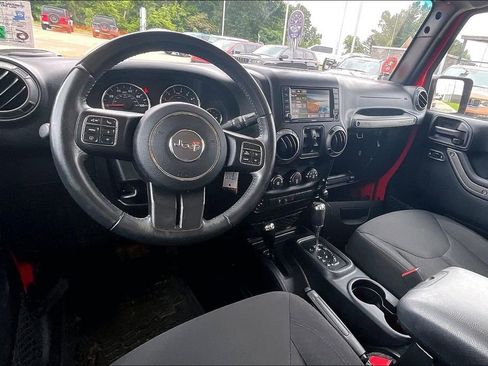 Used 2017 Jeep Wrangler Unlimited Sport w/ Quick Order Package 24S AWD/4WD image 13