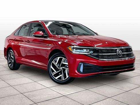 Used 2023 Volkswagen Jetta SEL image 2