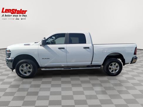 Used 2025 RAM 2500 Big Horn AWD/4WD image 2