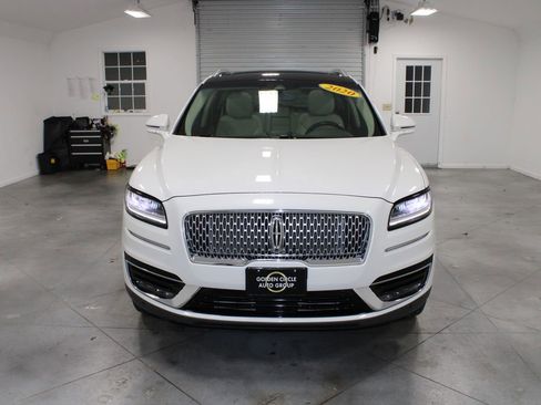 Used 2020 Lincoln Nautilus Reserve w/ Equipment Group 201A image 3