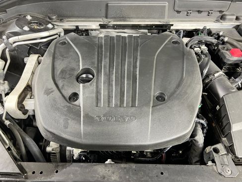 Used 2023 Volvo XC60 B5 Core w/ Protection Package Premier image 29