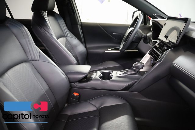 Used 2021 Toyota Venza XLE w/ Softex Package AWD/4WD image 28