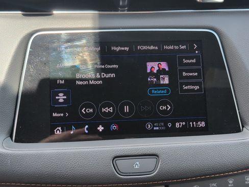 Certified 2022 Cadillac XT4 Sport w/ Enhanced Visibility Package FWD image 19