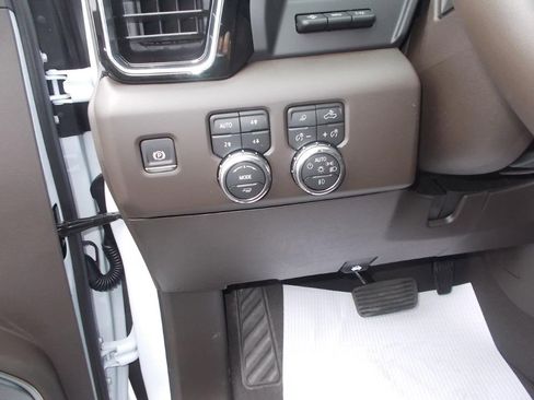 New 2026 GMC Sierra 2500 Denali image 15