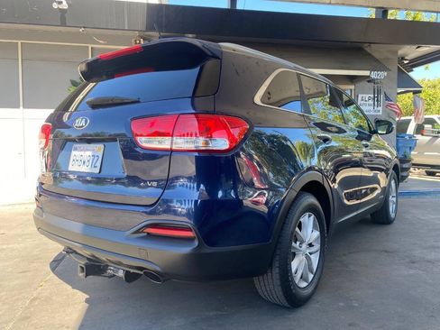 Used 2016 Kia Sorento LX AWD/4WD image 43