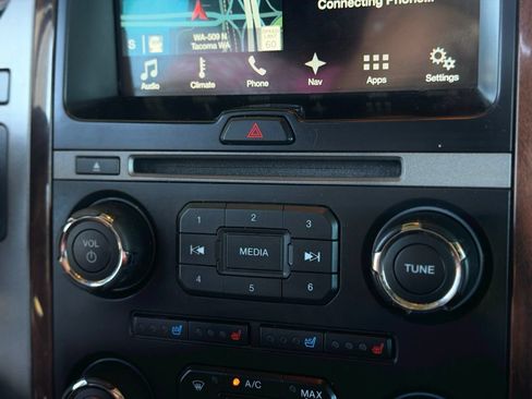 Used 2017 Ford Expedition Platinum AWD/4WD image 34
