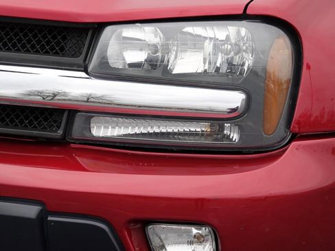 Used 2002 Chevrolet TrailBlazer LT w/ Preferred Equipment Group AWD/4WD image 14