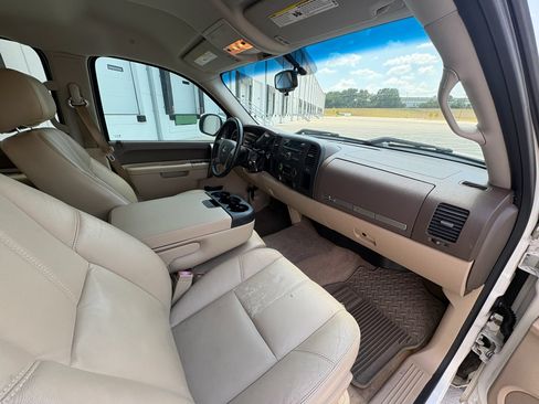 Used 2012 GMC Sierra 1500 SLE w/ Texas Edition RWD image 15