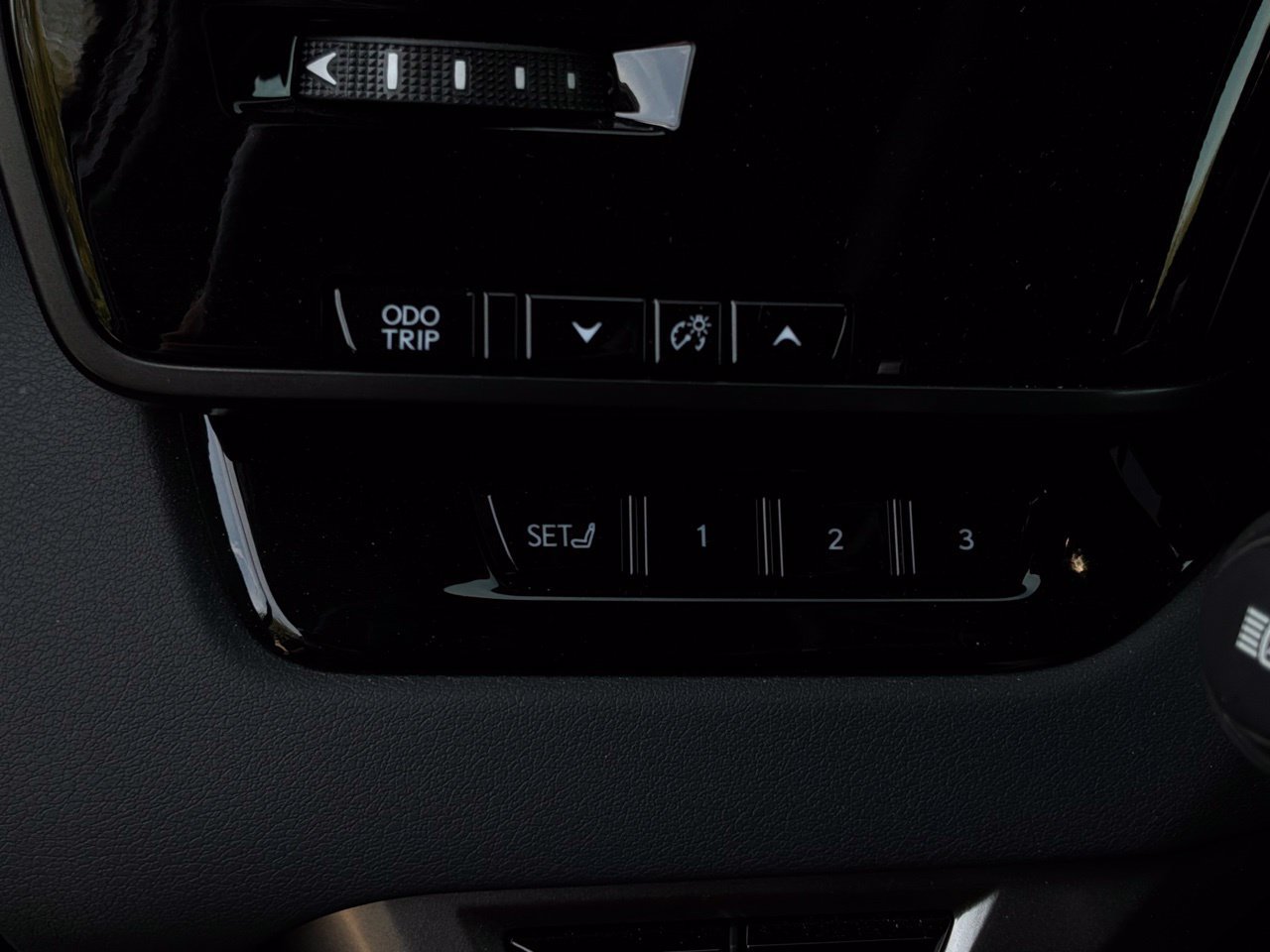 Used 2026 Lexus RX 350 Premium w/ Convenience Package FWD image 28