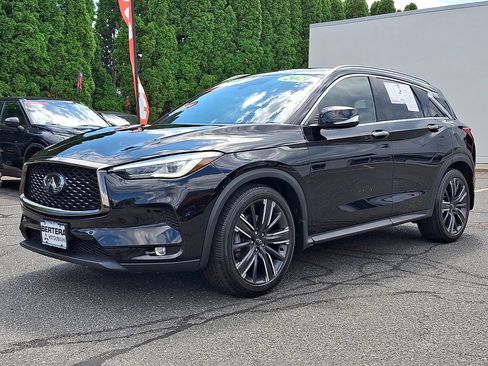 Used 2021 INFINITI QX50 Luxe w/ Appearance Package AWD/4WD image 3