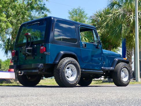 Used 1995 Jeep Wrangler Rio Grande AWD/4WD image 22