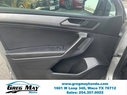 Used 2022 Volkswagen Tiguan S FWD image 11