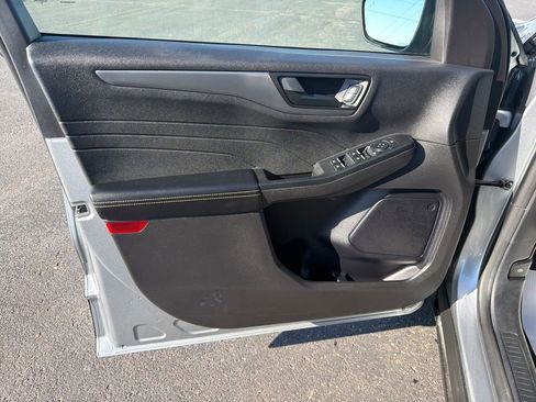 Used 2024 Ford Escape Active image 10