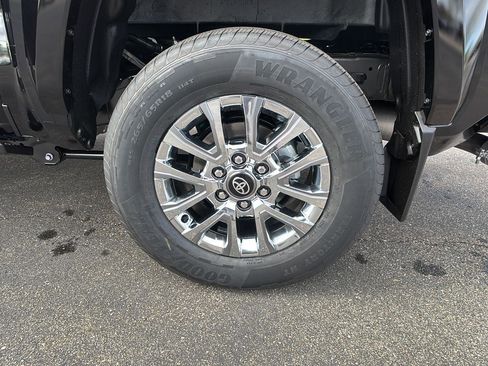 New 2026 Toyota Tacoma Limited AWD/4WD image 3