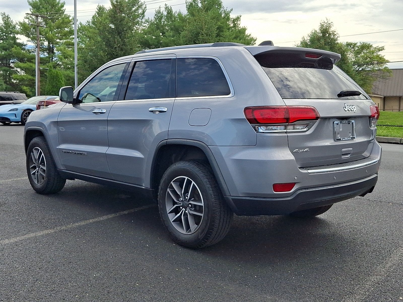 Used 2020 Jeep Grand Cherokee Limited AWD/4WD image 4