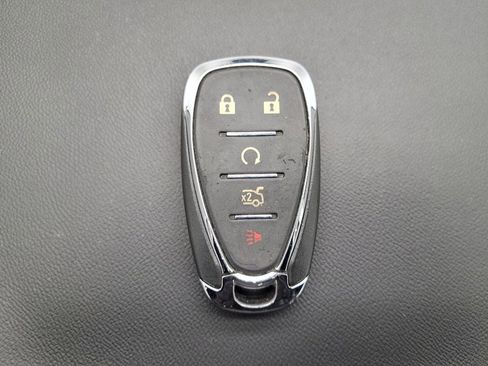 Used 2023 Chevrolet Malibu LT image 32