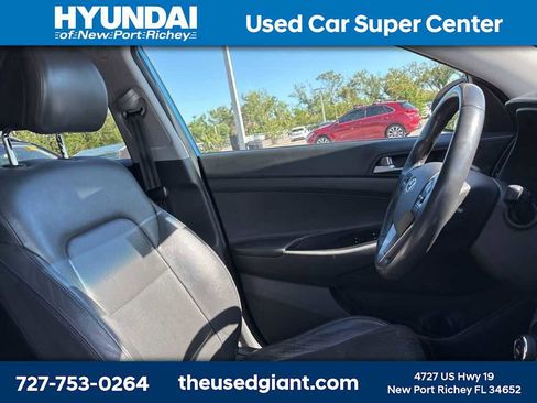 Used 2016 Hyundai Tucson Limited w/ Option Group 03 AWD/4WD image 8