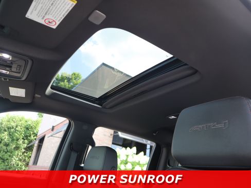 Used 2022 GMC Sierra 2500 AT4 w/ AT4 Premium Plus Package AWD/4WD image 32