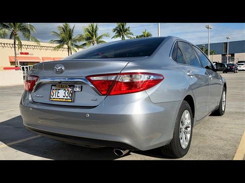 Used 2016 Toyota Camry LE FWD image 5