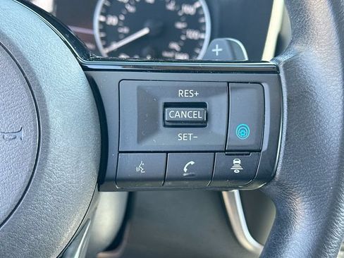 Used 2023 Nissan Rogue SV AWD/4WD image 41