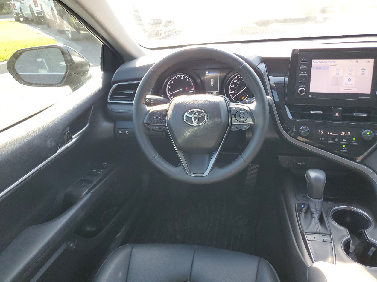 Used 2024 Toyota Camry SE w/ Convenience Package FWD image 12