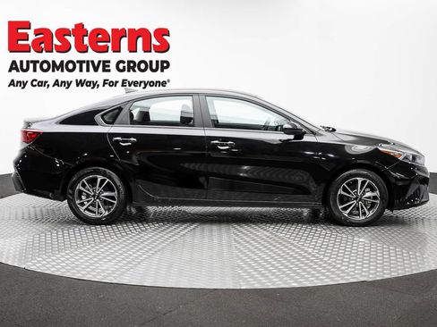 Used 2024 Kia Forte LXS FWD image 4