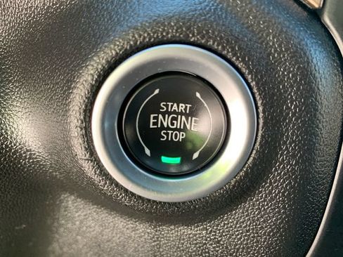 Used 2022 Chevrolet Silverado 1500 High Country AWD/4WD image 29