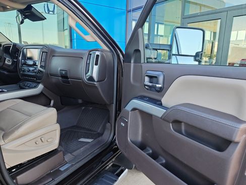 Used 2019 Chevrolet Silverado 3500 LTZ w/ Duramax Plus Package image 18
