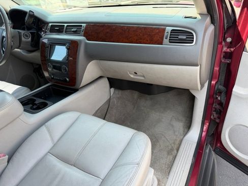 Used 2010 Chevrolet Tahoe LT w/ Luxury Package image 12