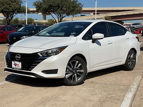 New 2025 Nissan Versa SV w/ Trunk Package image 2