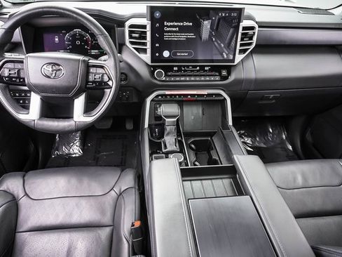 Used 2025 Toyota Sequoia Platinum image 18