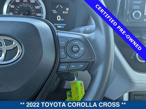 Used 2022 Toyota Corolla Cross L image 23