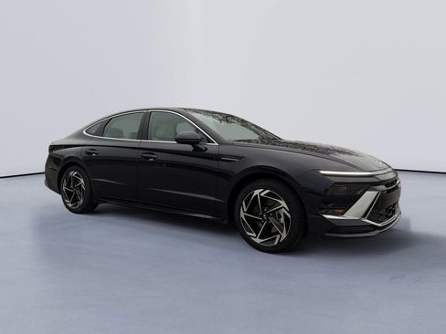 New 2026 Hyundai Sonata SEL FWD image 1