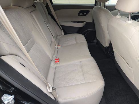 Certified 2025 Nissan Rogue SV FWD image 25