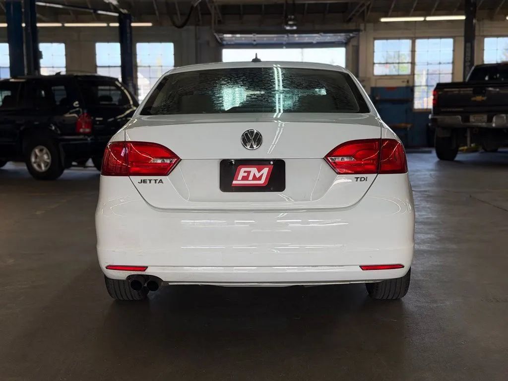Used 2014 Volkswagen Jetta TDI FWD image 8