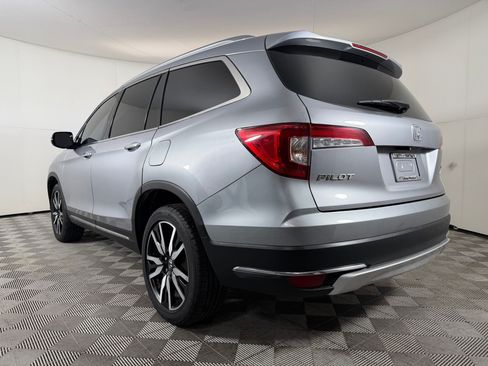 Used 2021 Honda Pilot Touring image 3