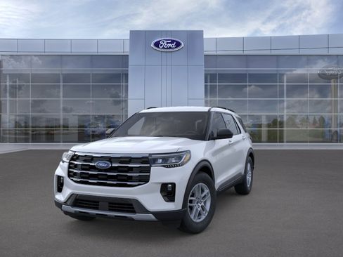 New 2026 Ford Explorer Active w/ Active Comfort Package RWD image 2