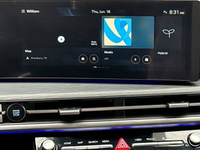Used 2025 Hyundai Santa Fe Limited FWD image 13