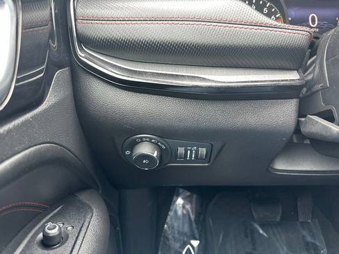 Used 2022 Jeep Compass Trailhawk AWD/4WD image 37
