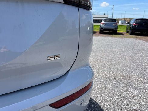 New 2026 Mitsubishi Outlander SE image 5